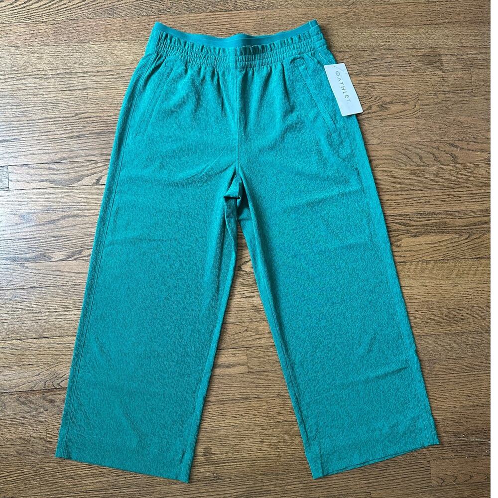 Athleta Echo Wide Leg Crop Pants Green Size 6 NWT